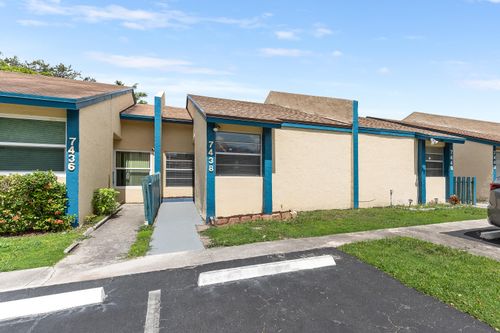 7438 Nw 34th St, Lauderhill, FL, 33319-4998 | Card Image