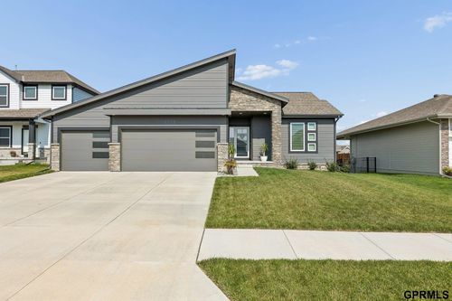 5113 N 209th Ave, Elkhorn, NE, 68022-5199 | Card Image