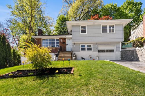 57 Homecrest Oval, Yonkers, NY, 10703-1411 | Card Image