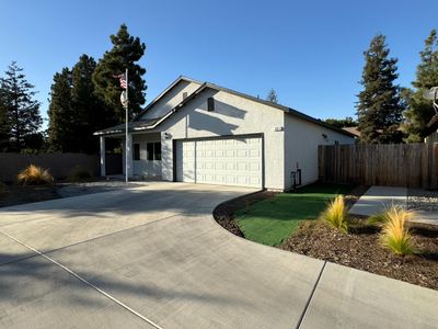 301 Birch Lane, House other with 3 bedrooms, 0 bathrooms and null parking in Dinuba CA | Image 1