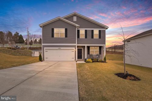 4301 Brent Dr, SPRING GROVE, PA, 17362-8089 | Card Image