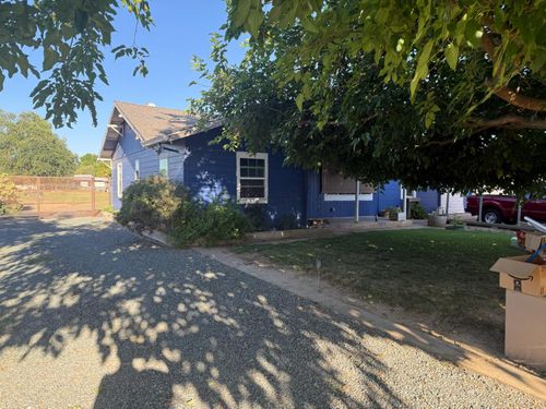 3670 Frakes Way, Yuba City, CA, 95993-9263 | Card Image