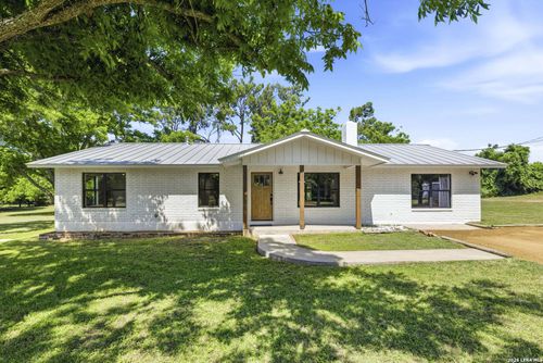 125 W Lower Crabapple Rd, Fredericksburg, TX, 78624-6974 | Card Image