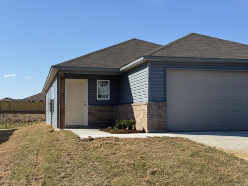 8080 Chesapeake Trl, Bauxite, AR, 72011-8604 | Card Image
