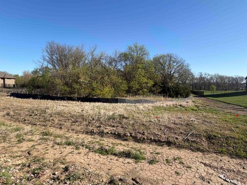 2912 E Kay St, Derby, KS, 67037 | Card Image