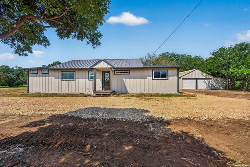 502 Waltom Ave, Jourdanton, TX, 78026-2243 | Card Image