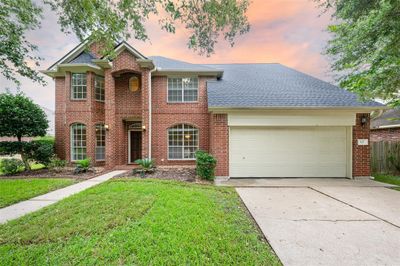 527 High Meadows Dr, House other with 3 bedrooms, 2 bathrooms and null parking in Sugar Land TX | Image 1