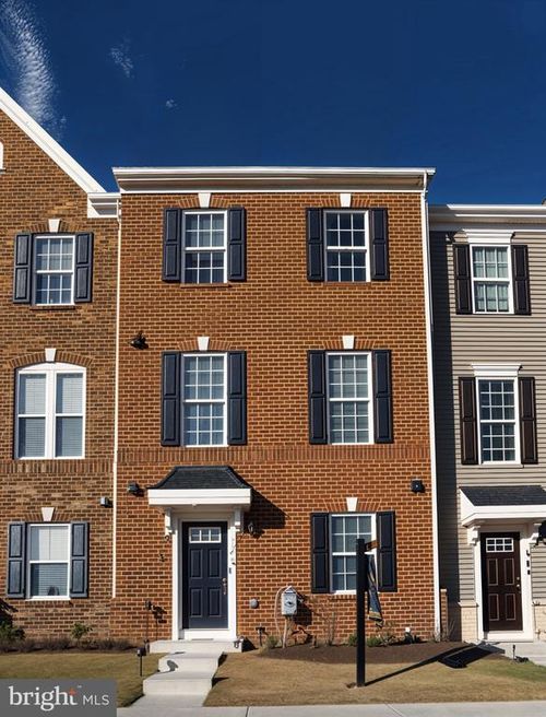 19439 Spokan Sq, LEESBURG, VA, 20175-5467 | Card Image