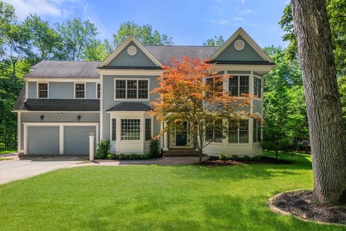 11 Philemon Whale Ln, Sudbury, MA, 01776-1024 | Card Image
