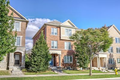 37 Torah Gate, Home with 3 bedrooms, 3 bathrooms and 2 parking in Vaughan ON | Image 1