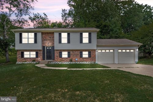 18165 Tebbs Ln, DUMFRIES, VA, 22026-2450 | Card Image