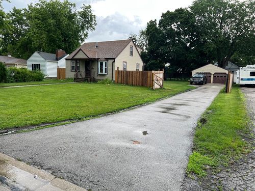 17 N Iowa Avenue, Addison, IL, 60101 | Card Image