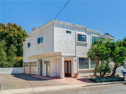 111 Boeker Ave, Pismo Beach, CA, 93449-2062 | Card Image