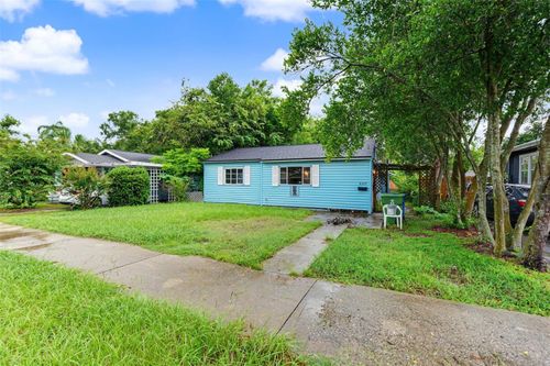 6317 N Central Avenue, TAMPA, FL, 33604 | Card Image