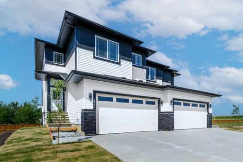 182 Lakewood Cir, Strathmore, AB, T1P0G8 | Card Image