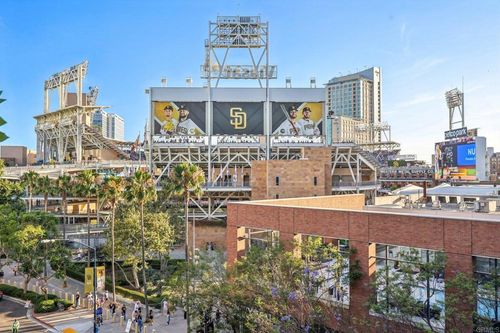 321 10th Avenue, San Diego, CA, 92101 | Card Image