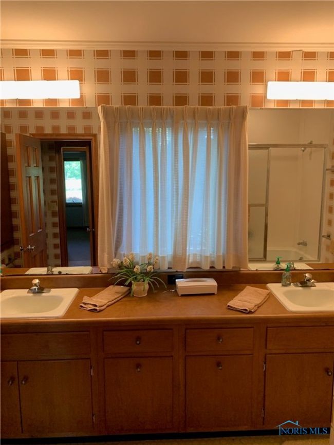 202 Belfast Ln, House other with 5 bedrooms, 5 bathrooms and 2 parking in Bryan OH | Image 29