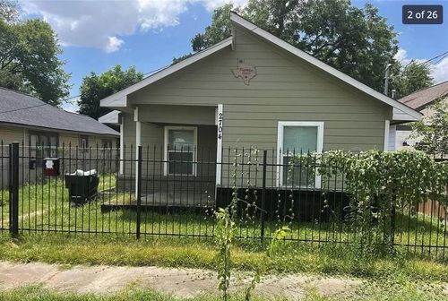 2704 Campbell St, Houston, TX, 77026-6308 | Card Image