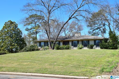 8 Eastwood Cir, HOMEWOOD, AL, 35209-6602 | Card Image