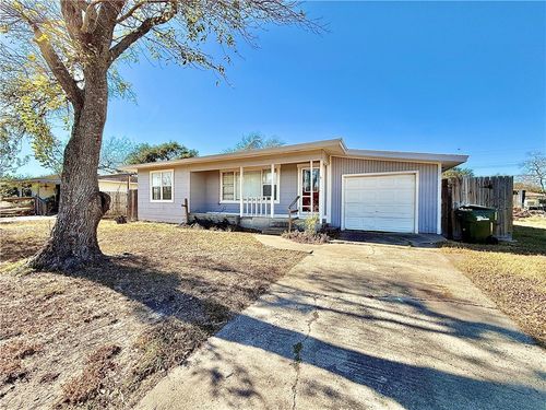 427 Field Avenue, Taft, TX, 78390 | Card Image