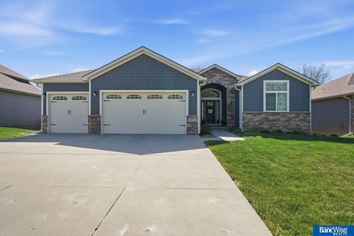 6851 Laurent Circle, Lincoln, NE, 68526 | Card Image