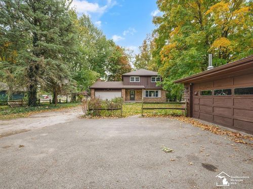 6405 Stillwater Ct, Erie, MI, 48133-9652 | Card Image