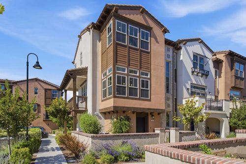 2348 Toledo Ter, Mountain View, CA, 94043-4262 | Card Image