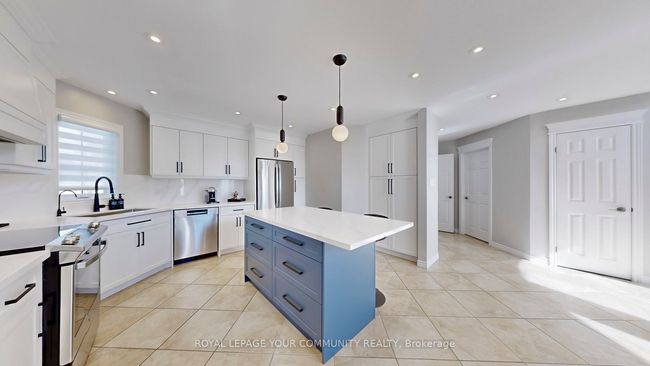 6 - 10 Reddington Dr, Condo with 3 bedrooms, 4 bathrooms and 2 parking in Caledon ON | Image 14