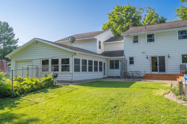 A spacious lawn for all the fun | Image 4