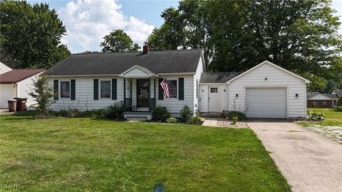 110 Grove St, Lodi, OH, 44254-1212 | Card Image