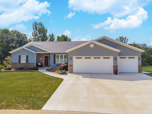 613 E Vorey St, Heyworth, IL, 61745-9619 | Card Image