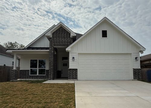 2613 Chestnut Ave, Fort Worth, TX, 76164-6955 | Card Image