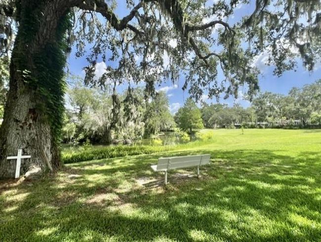 105 Avocado Cv, House other with 2 bedrooms, 2 bathrooms and null parking in LEESBURG FL | Image 12