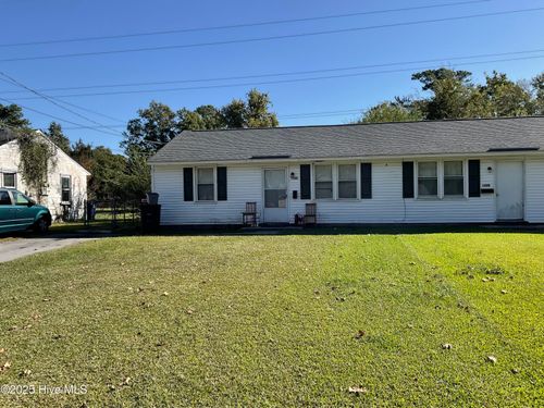 1228 Davis St, Jacksonville, NC, 28540-5733 | Card Image