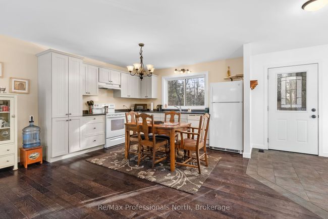 1011 Fitchett Lane, House other with 3 bedrooms, 2 bathrooms and 4 parking in Gravenhurst ON | Image 7