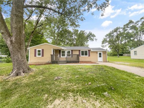 17244 Montgall Dr, Belton, MO, 64012-2846 | Card Image