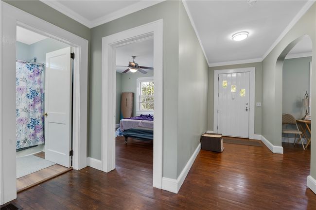 2 bedroom hallway and bathroom | Image 15