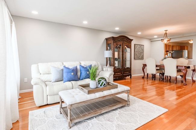 APT-110 - 1 Mansfield Grove Rd, Condo with 2 bedrooms, 2 bathrooms and null parking in East Haven CT | Image 14