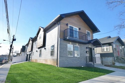 236 Keer Ave, Newark, NJ, 07112-1431 | Card Image