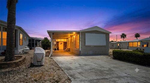 519 Center Crest Blvd, DAVENPORT, FL, 33837-7109 | Card Image