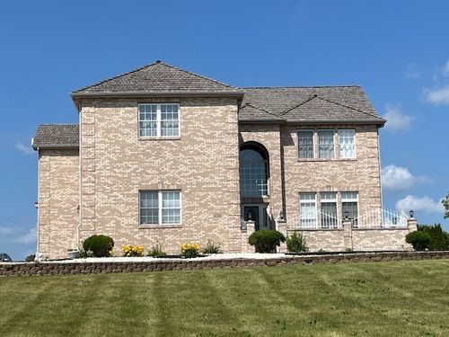 8303 Appaloosa Ln, Spring Grove, IL, 60081-8243 | Card Image