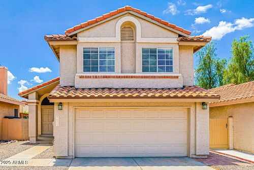 4005 E Woodland Dr, Phoenix, AZ, 85048-7462 | Card Image