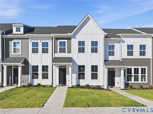 334 Mt Mccauley Way, Aylett, VA, 23009-4212 | Card Image