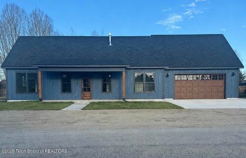 478 S Jackson Ave, Pinedale, WY, 82941-5245 | Card Image