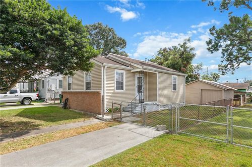 801 Cathy Ave, Metairie, LA, 70003-6111 | Card Image