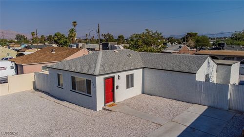 613 E Bartlett Ave, North Las Vegas, NV, 89030-5602 | Card Image