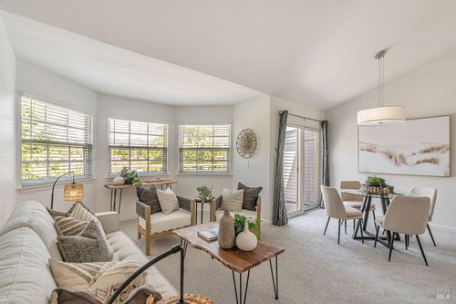 45 Mariners Circle, San Rafael, CA, 94903 | Card Image