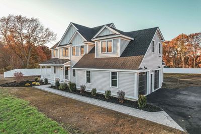 6 Chatham Ln, House other with 4 bedrooms, 2 bathrooms and 4 parking in Danvers MA | Image 3