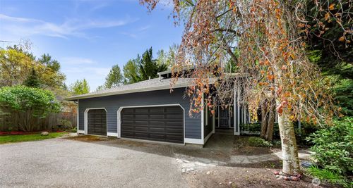 3025 Niagara St, Bellingham, WA, 98226-4215 | Card Image
