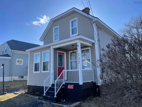 137 Alexander St, Glace Bay, NS, B1A4A6 | Card Image